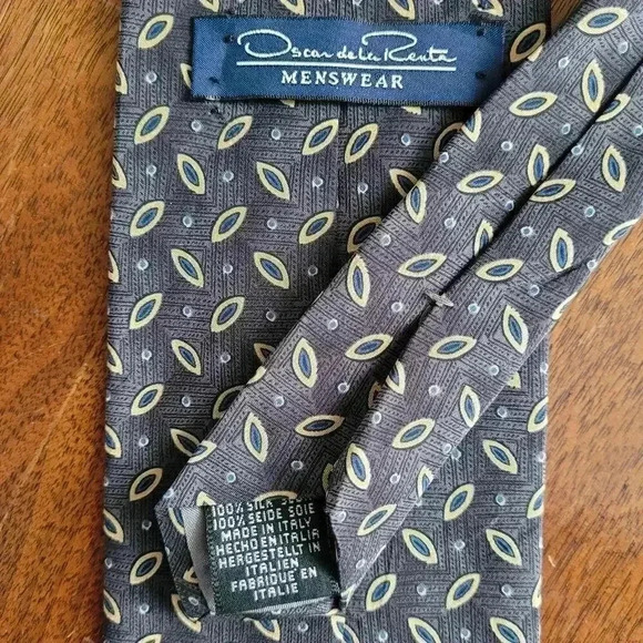 Oscar de la Renta 100% Silk Tie - Picture 4 of 6